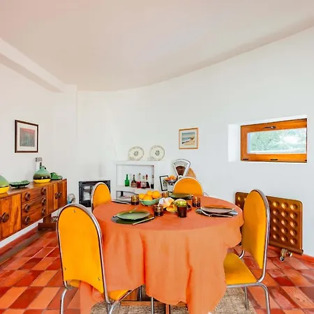Casalinho De Bicesse 4* Alcabideche
